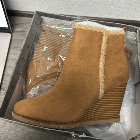 Sun + Stone Camillia Wedge Booties, - Picture 2 of 6